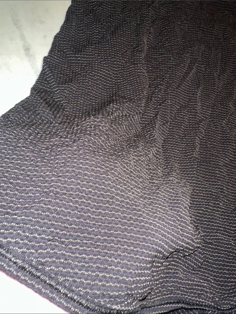 NWOT lululemon athletica black and gold Textured Racerback Tank size 8 - Picture 4 of 6